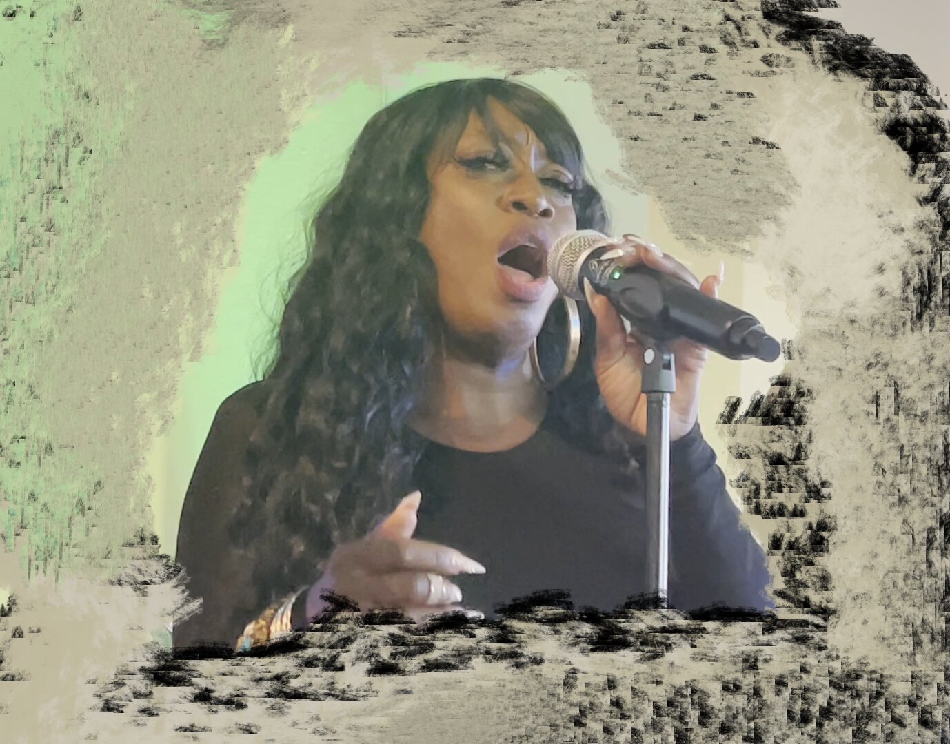Keisha D at the mic